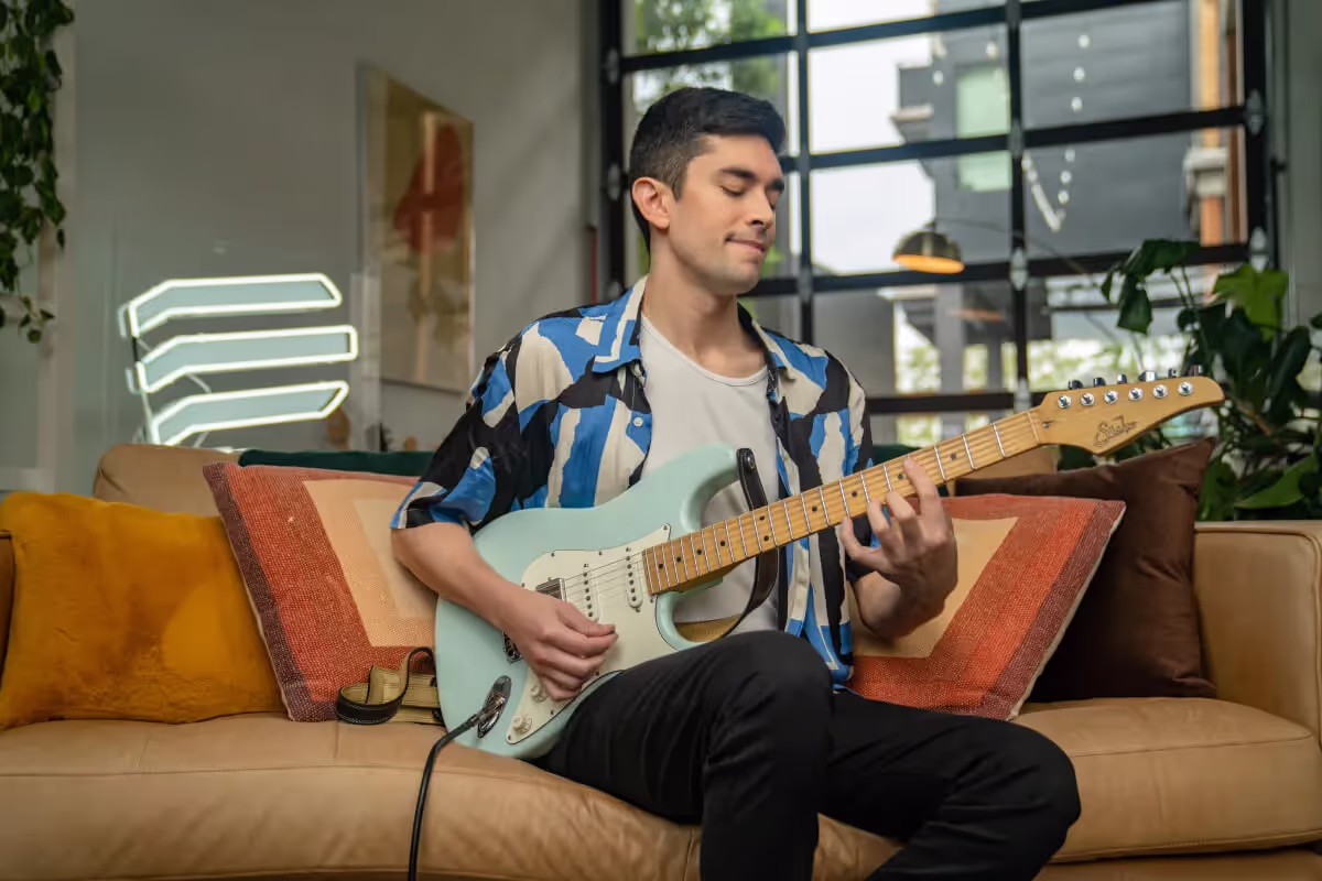 Ultimate Guide: Learn How to Change Guitar Strings in 5 Easy Steps